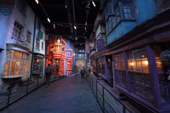 Diagon Alley set at Warner Bros. Studio Tour London – The Making of Harry Potter, featuring iconic wizarding shopfronts, cobbled streets, and immersive film set details from the Harry Potter movies.