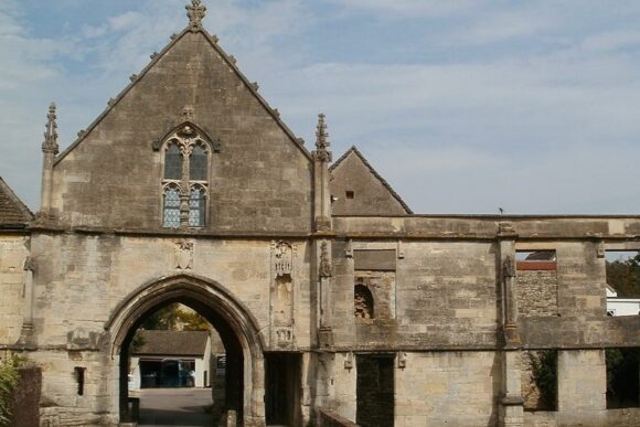 Kingswood Abbey Gatehouse, historic medieval stone archway in Gloucestershire.