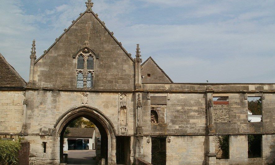 Kingswood Abbey Gatehouse, historic medieval stone archway in Gloucestershire.